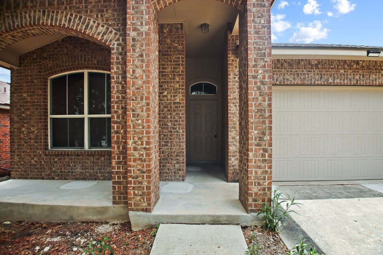 12206 Dewitt Way - Photo 4 of 27