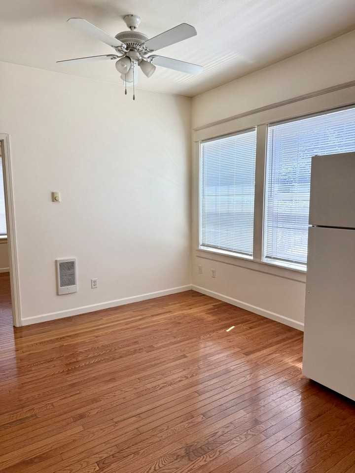 Vancouver Ave. - Photo 4 of 17