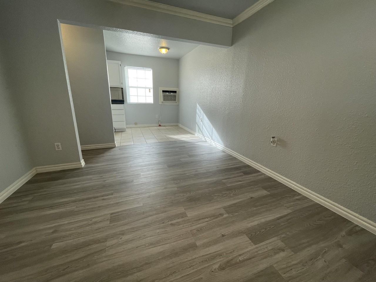 1103 Northwest Carroll Drive - Photo 3 of 15