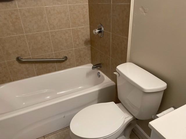 Golf View Apartments - Photo 4 of 40