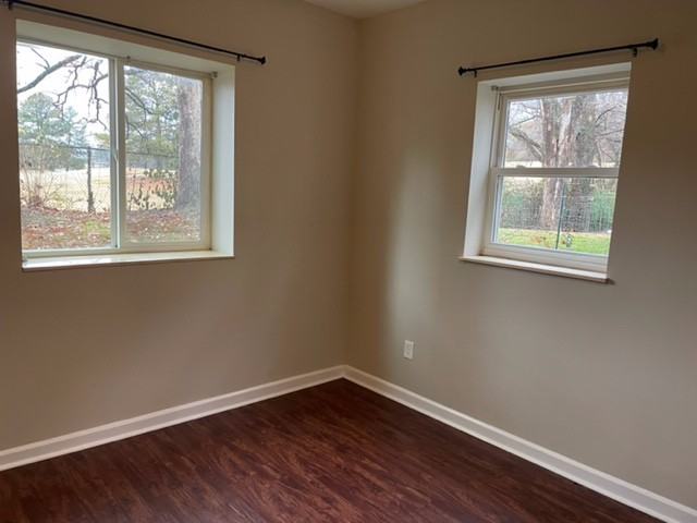 Golf View Apartments - Photo 5 of 40