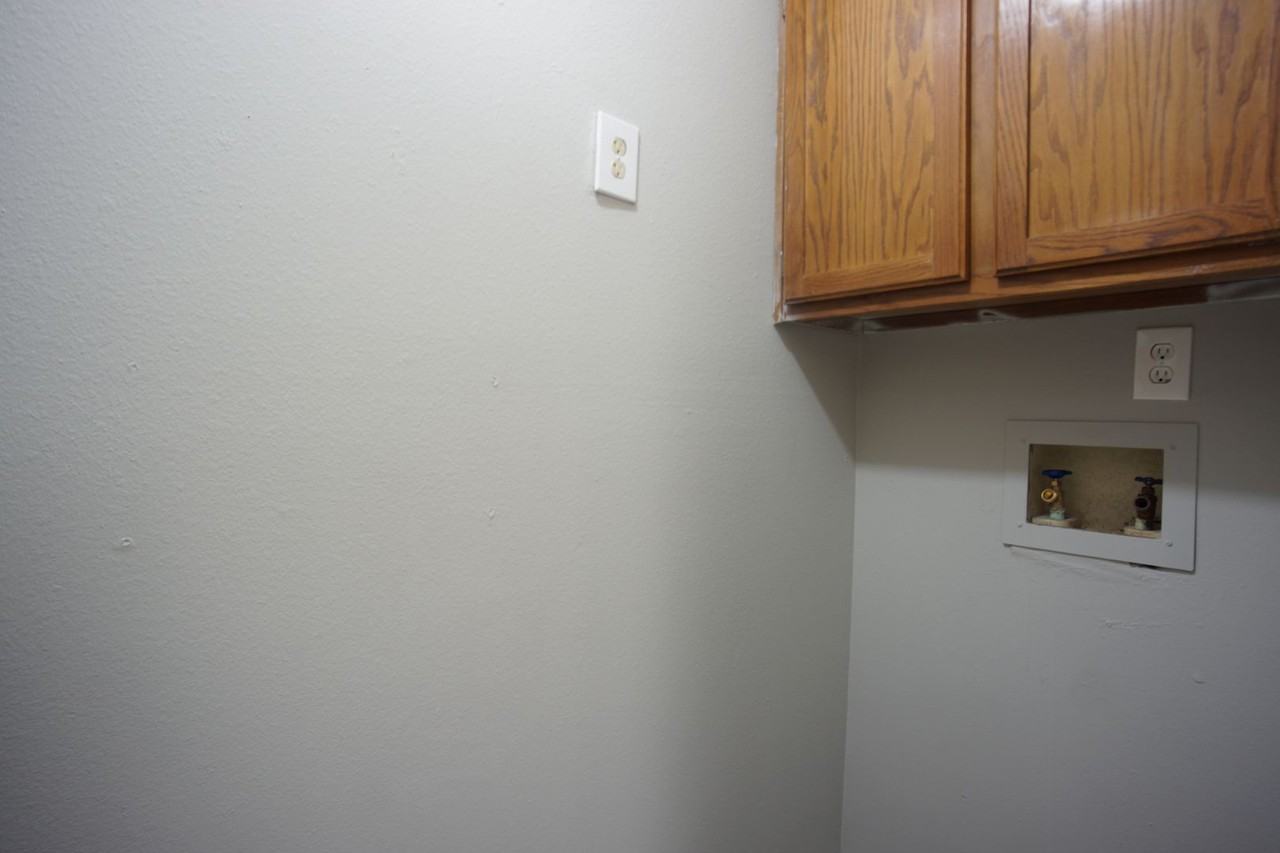 8805 Schick Rd - Photo 4 of 11