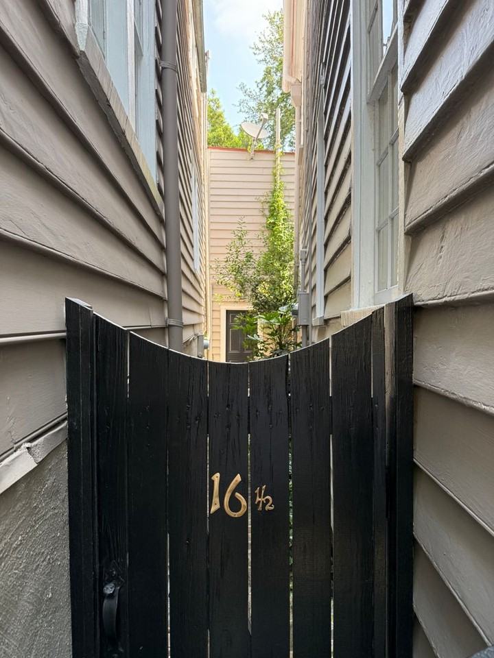 16 1/2 Water St - Photo 2 of 17