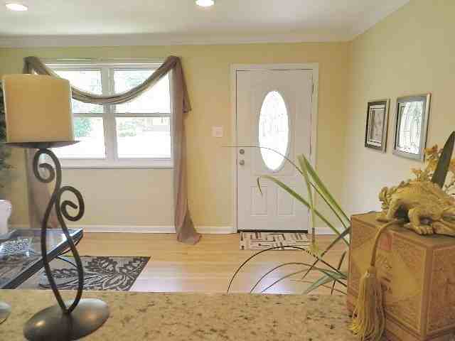 11310 Ashley Drive - Photo 4 of 22