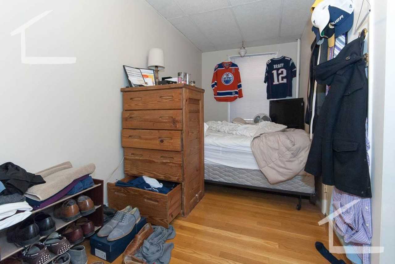 1312 Commonwealth Ave - Photo 5 of 7