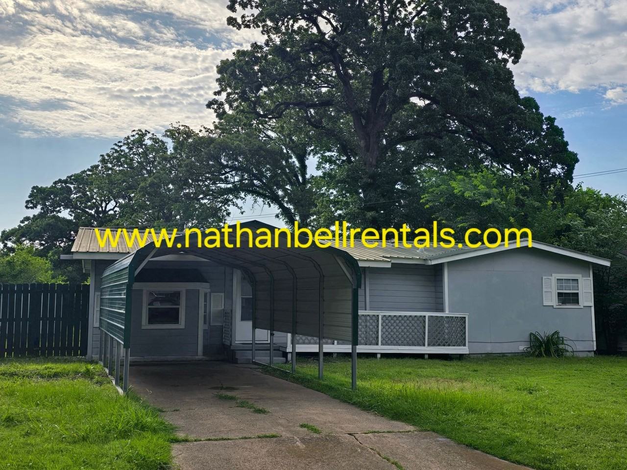 325 17th St Sw - Photo 2 of 14