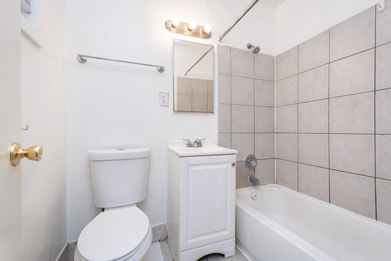 Traction B - Photo 5 of 10