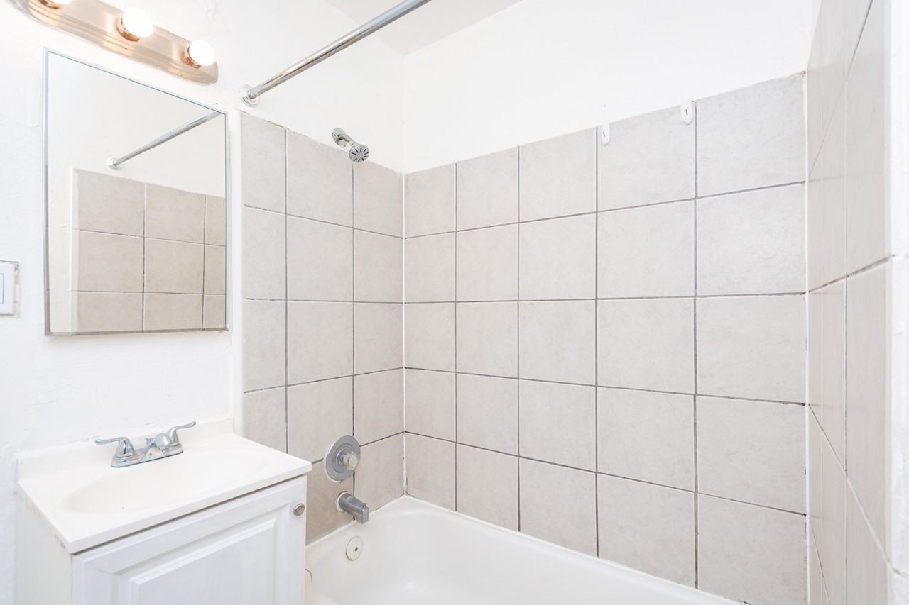 Traction B - Photo 6 of 10