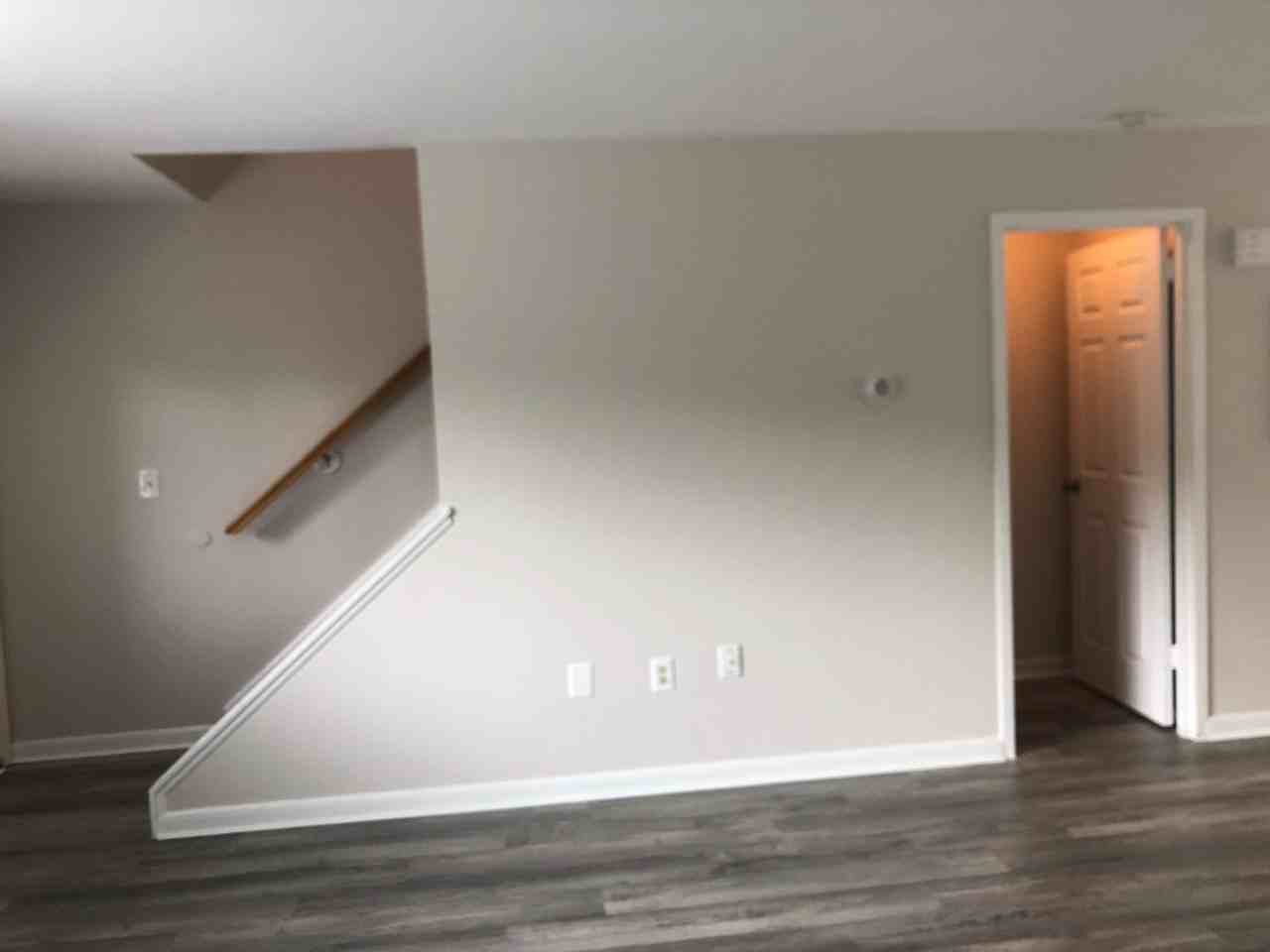 22 Mountain View Ter - Photo 2 of 6