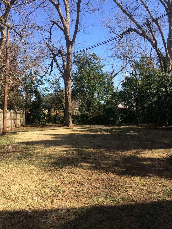 2322 Lincoln St - Photo 5 of 6