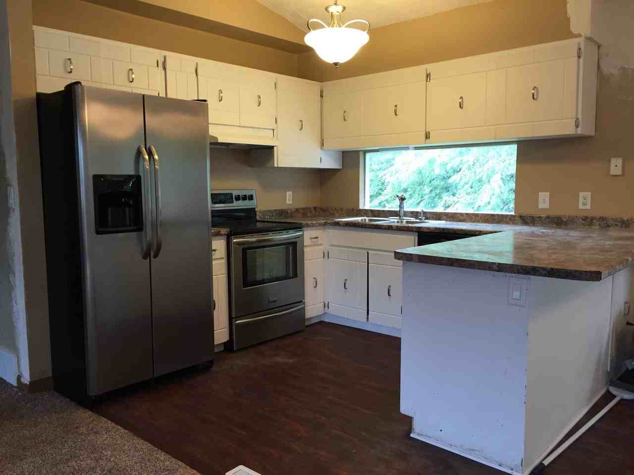 105 Duesenberg Dr - Photo 2 of 12