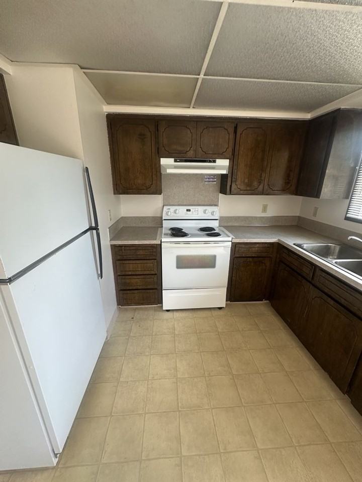 14417 Ne 39th St - Photo 6 of 19