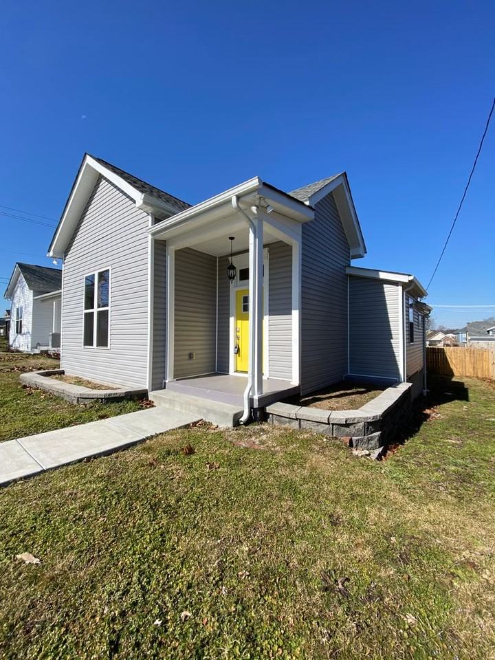 1612 Knowles St - Photo 2 of 35