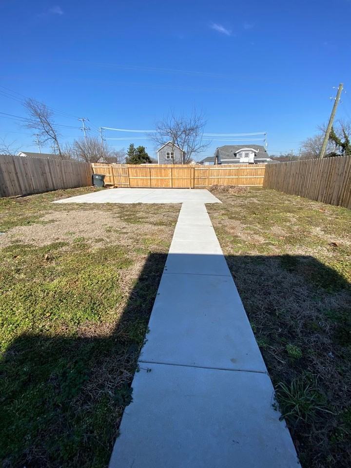 1612 Knowles St - Photo 7 of 35