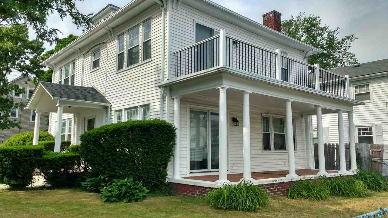 256 Niagara St - Photo 2 of 14