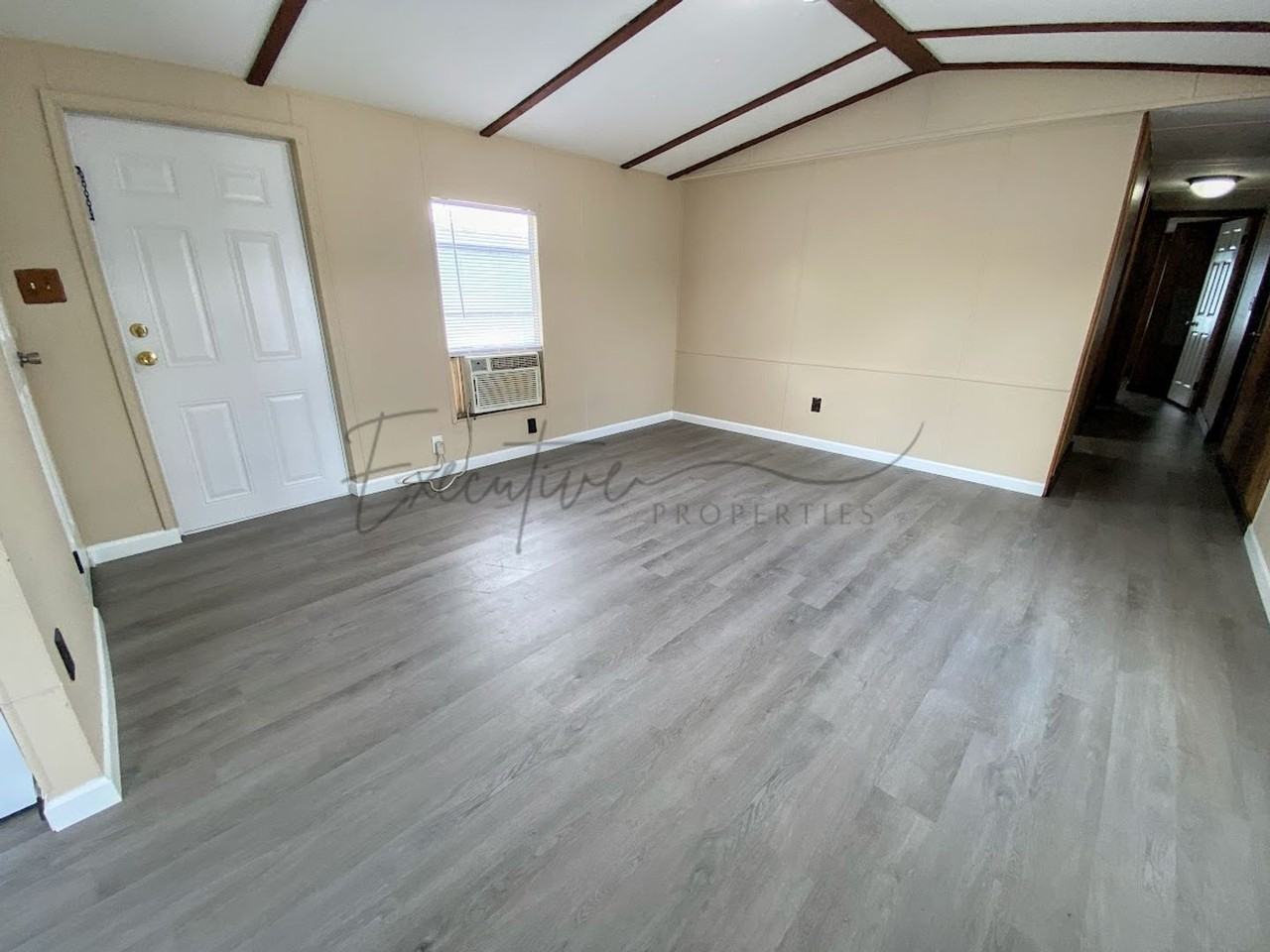 1030 Mildred St - Photo 6 of 13