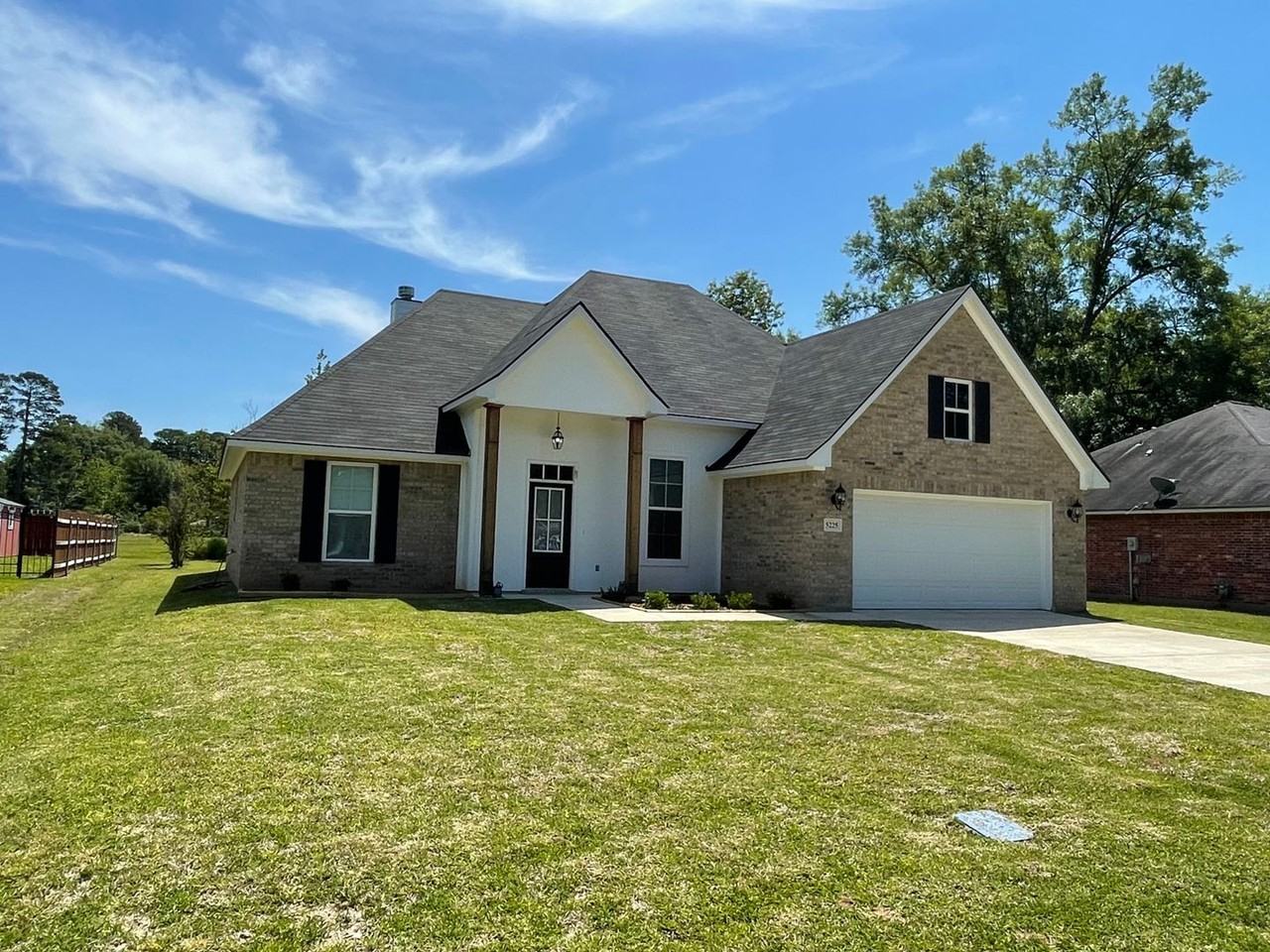 5225 Dalewood Dr - Photo 2 of 12