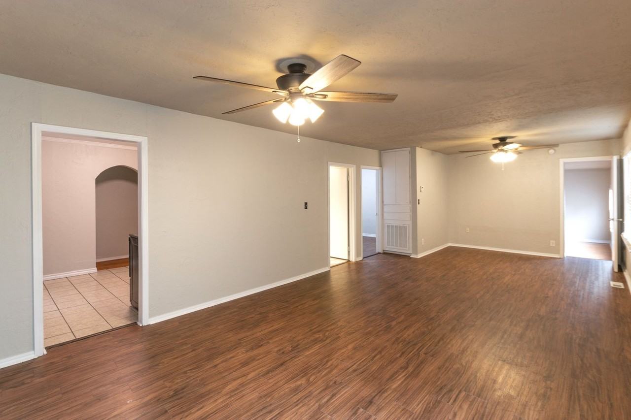 314 S Ponca Ave - Photo 3 of 22