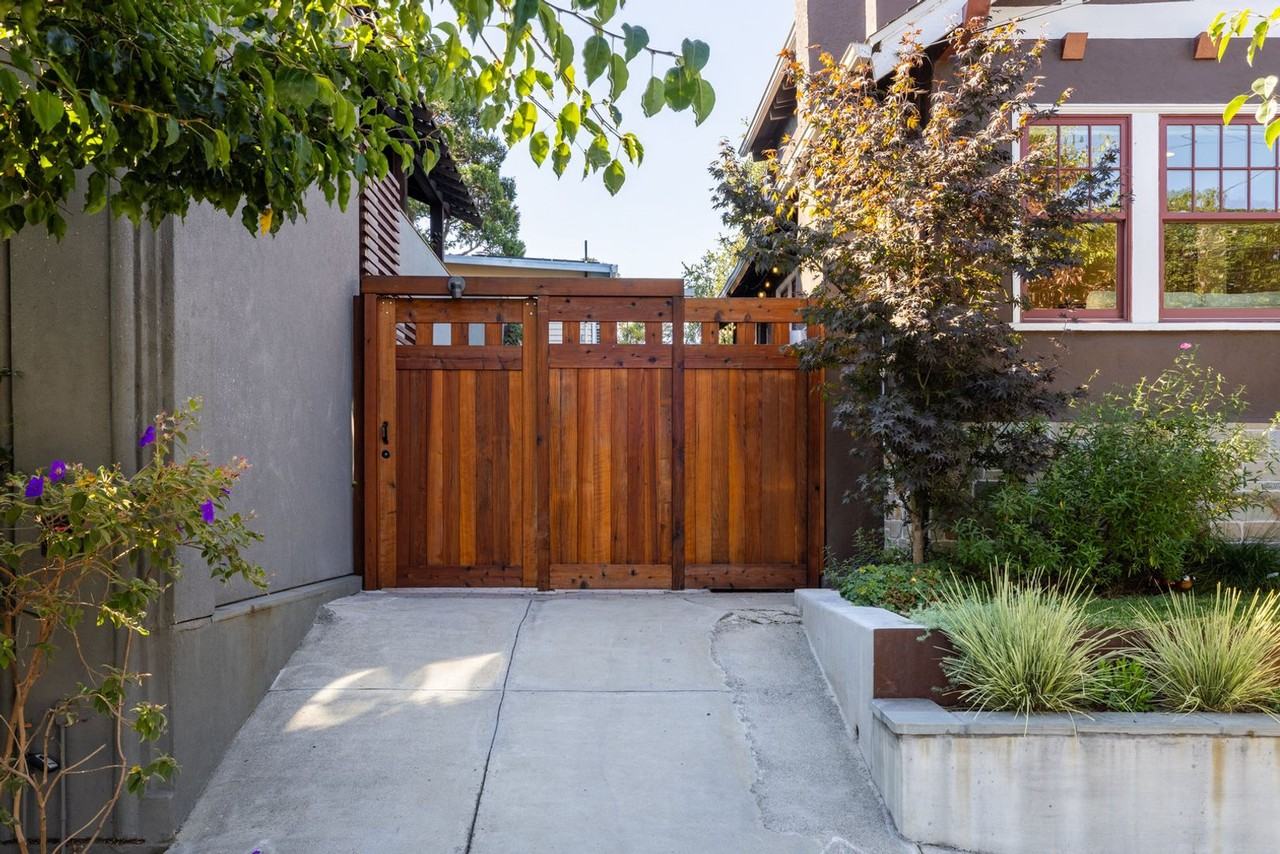 431 Clifton St - Photo 3 of 37