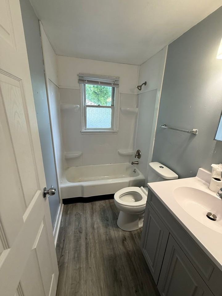 142 142 S. Wesley - Photo 3 of 4