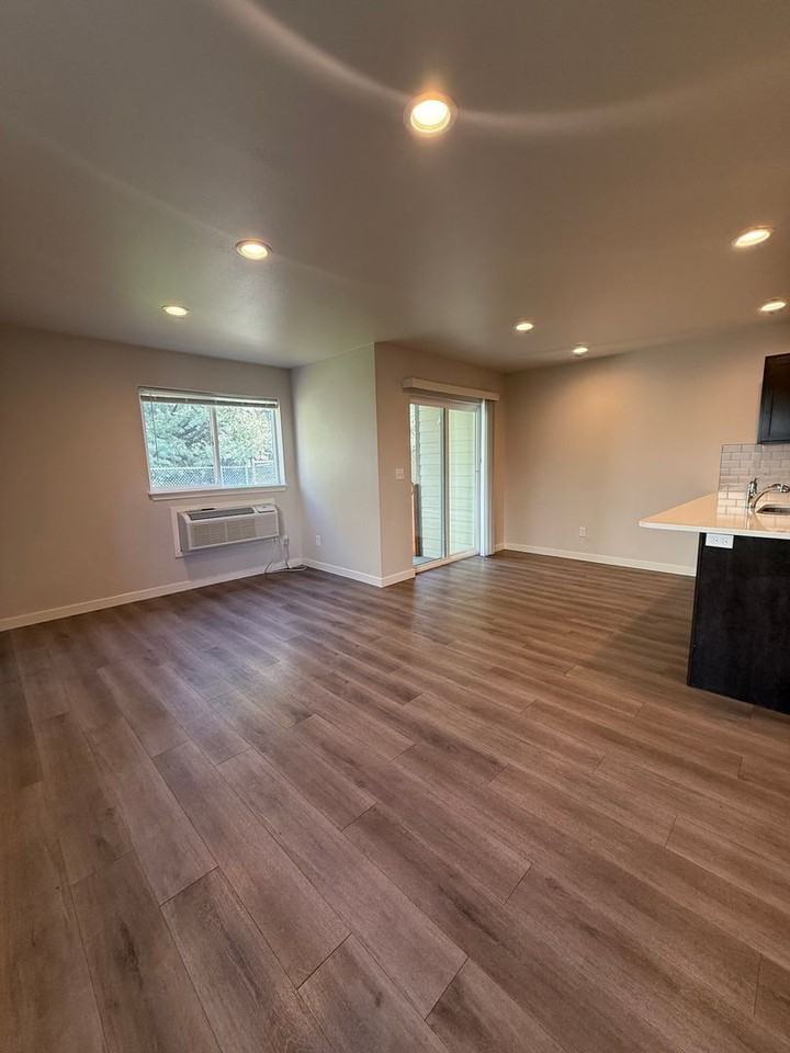 43 Samantha Ct - Photo 5 of 29