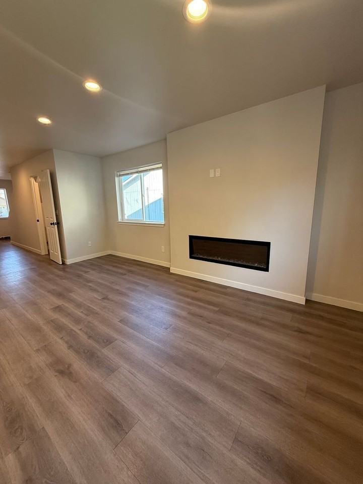 43 Samantha Ct - Photo 7 of 29