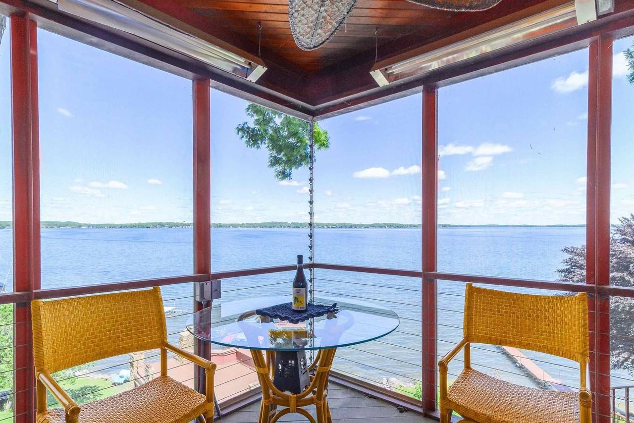 5030 Lake Mendota Dr - Photo 3 of 36