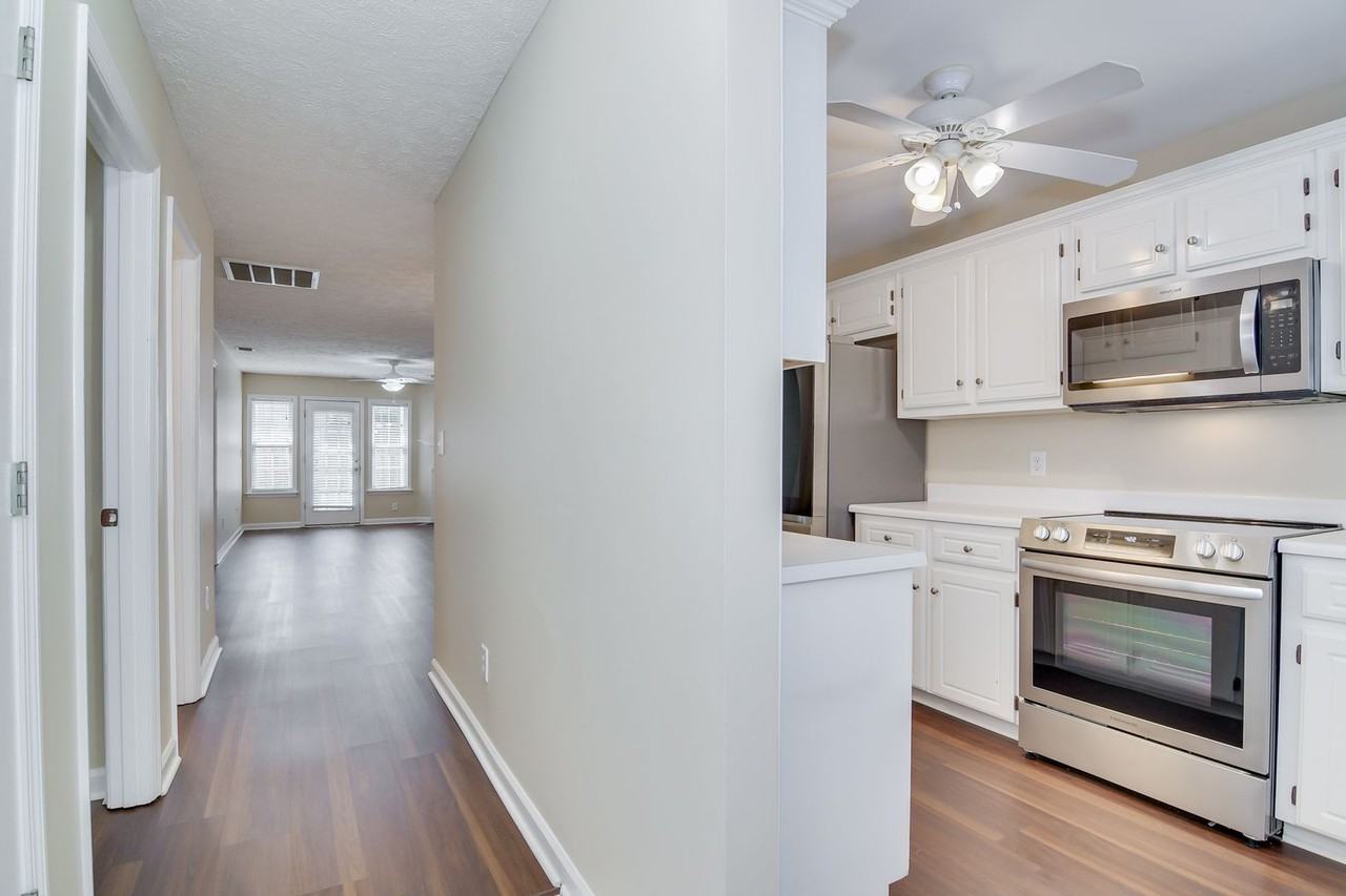 721 Faircloth Ct - Photo 6 of 25