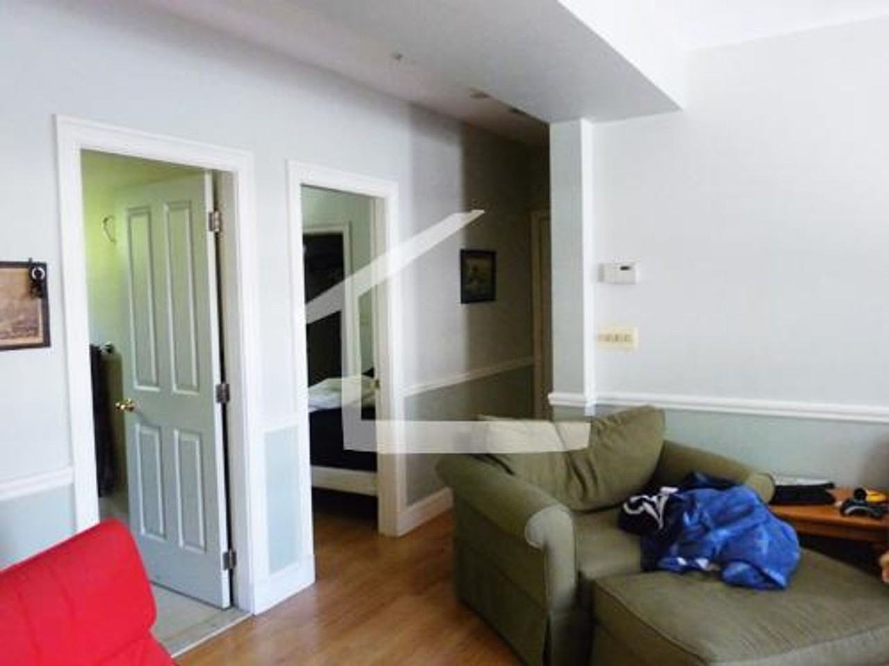 27 Raymond St - Photo 7 of 11