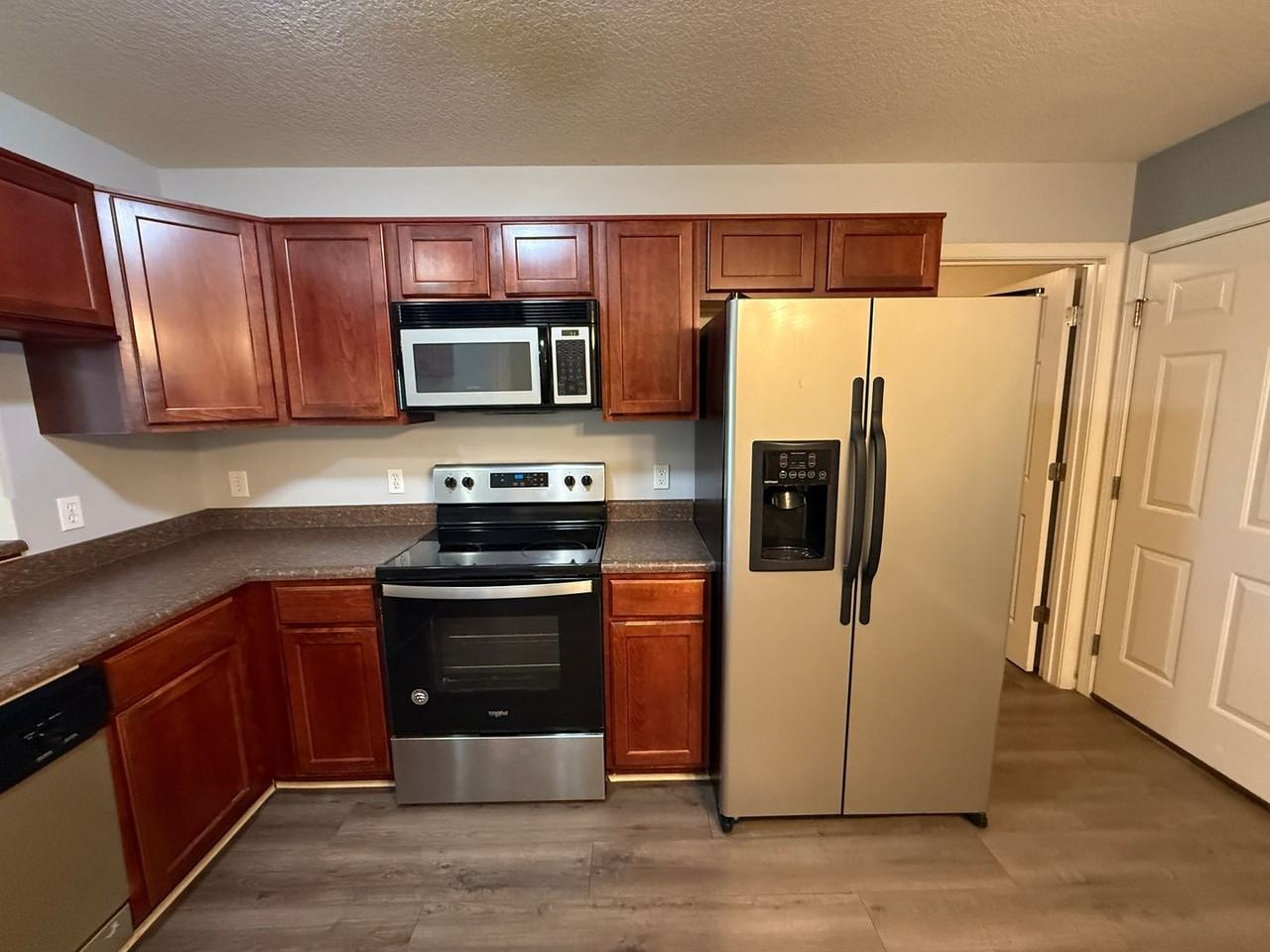 3921 Stanton Hall Pkwy - Photo 7 of 24