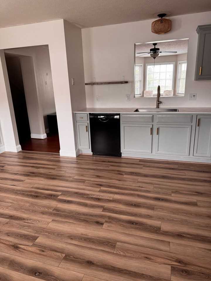 763 Wyndhurst Dr - Photo 3 of 46