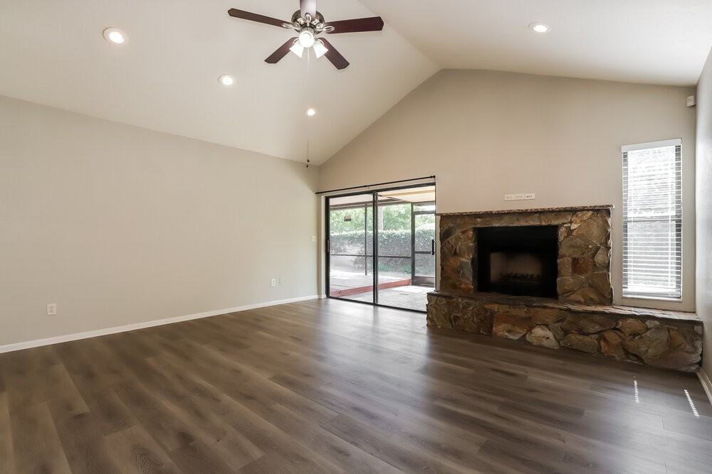 16130 Gardendale Dr - Photo 4 of 16