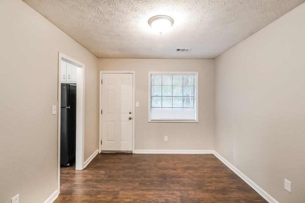 3066 Arden Way - Photo 6 of 18