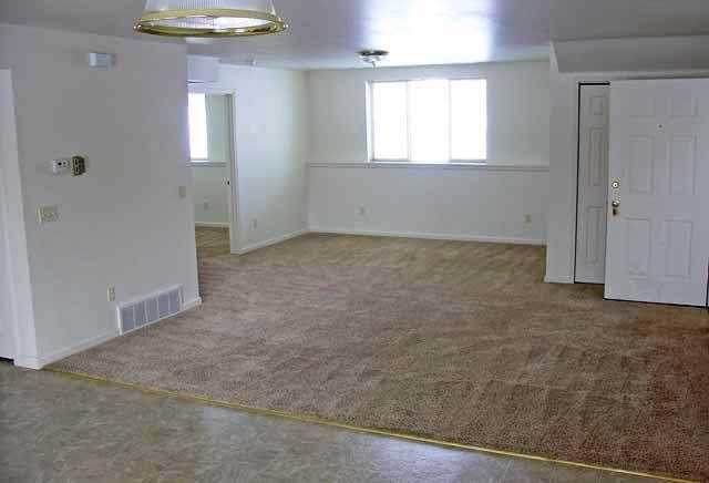 746 Avenue B - Photo 2 of 7