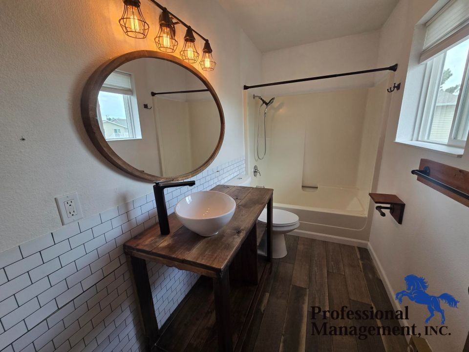 3285 Canyon Dr #15 - Photo 6 of 9