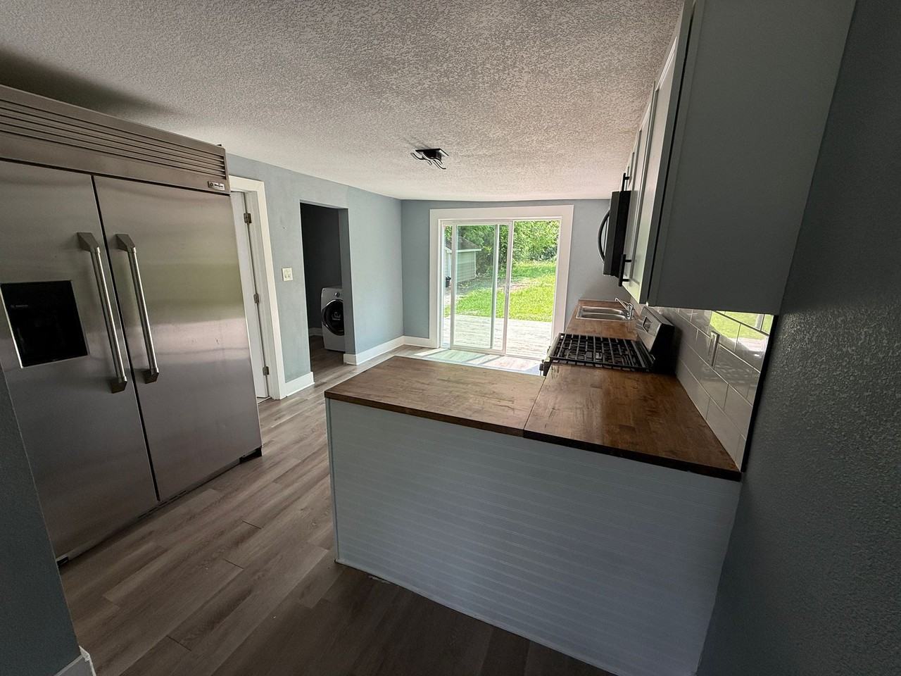 19 E Broad St - Photo 3 of 18