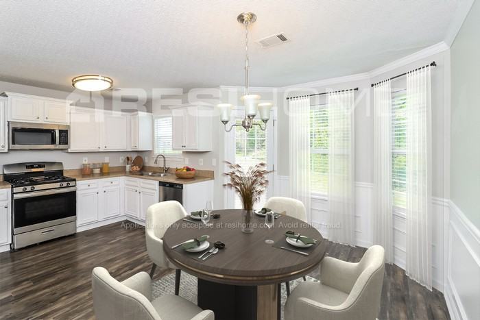 330 Wekiva Ct - Photo 3 of 17