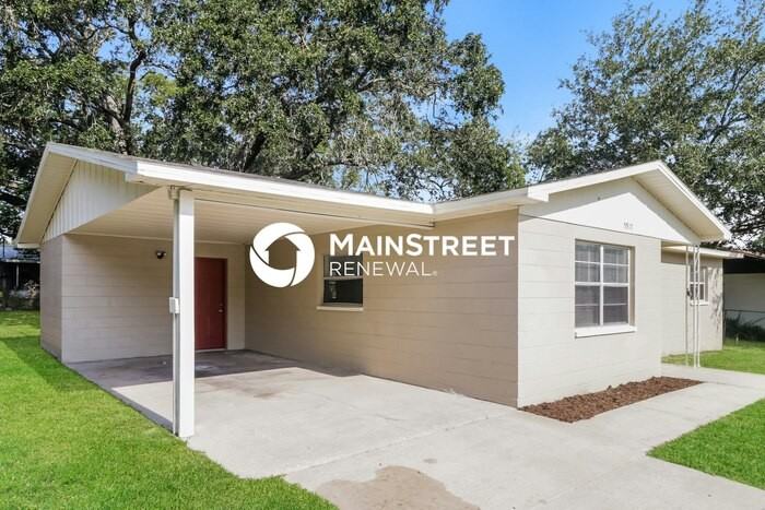 5917 April St E - Photo 2 of 15