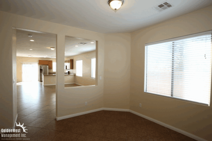 5836 Bellows Beach St - Photo 2 of 14