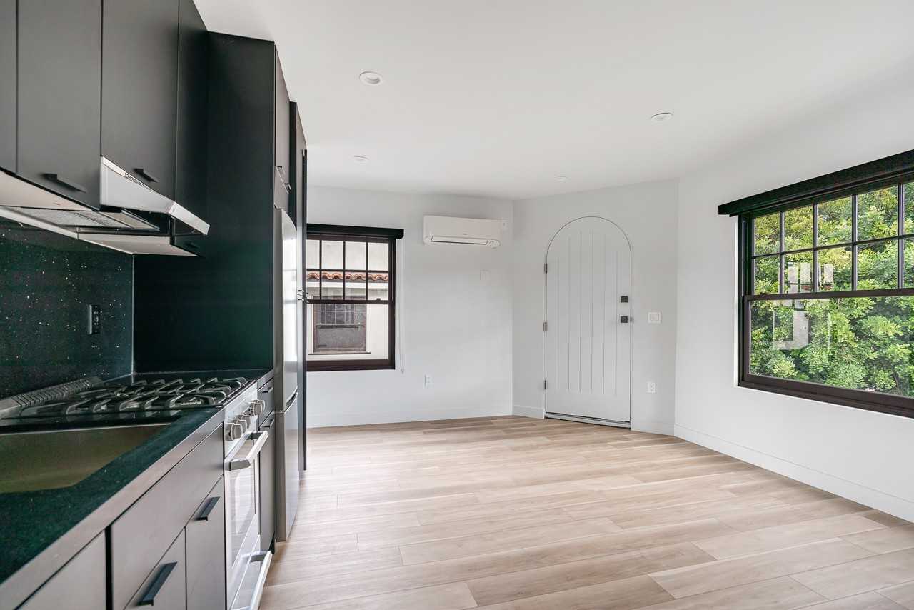 1171 Bronson Avenue #1/2 - Photo 2 of 7