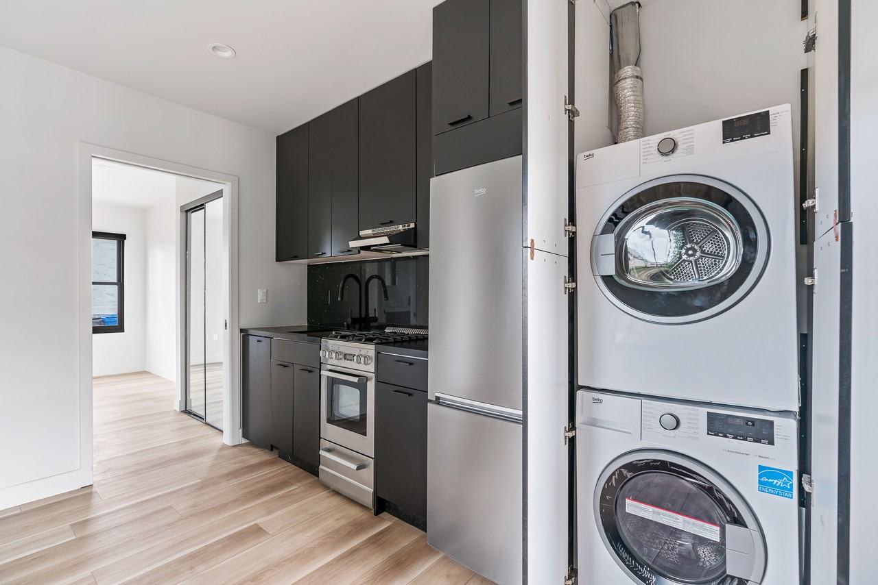 1171 Bronson Avenue #1/2 - Photo 3 of 7