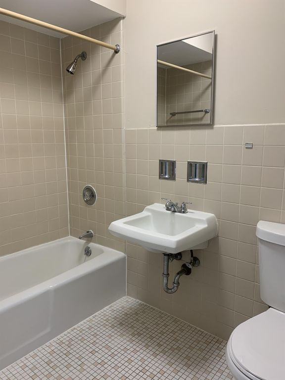392 Executive Dr #105 - Photo 4 of 5