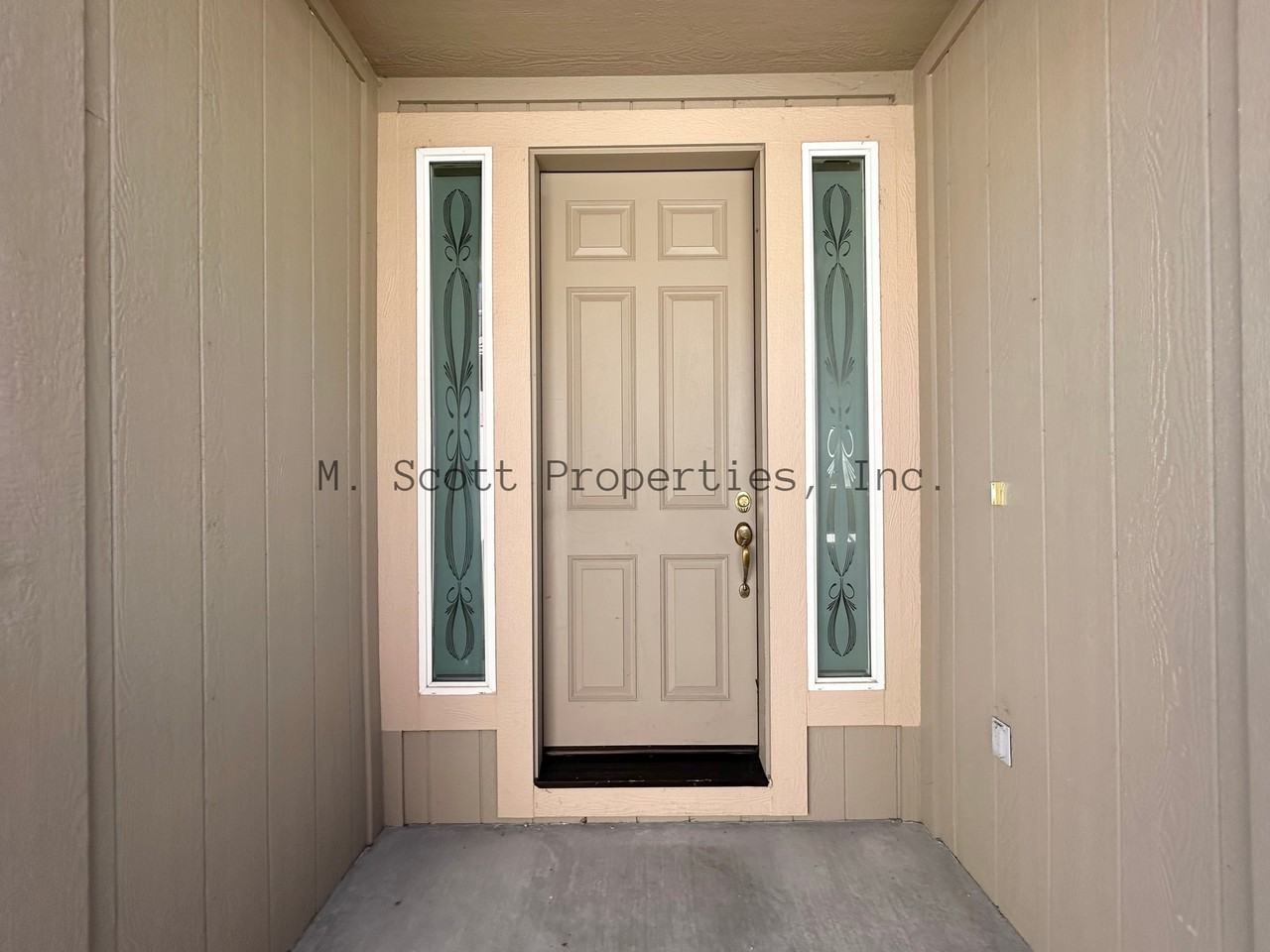 1040 Aspen Grove Cir #NA - Photo 2 of 16