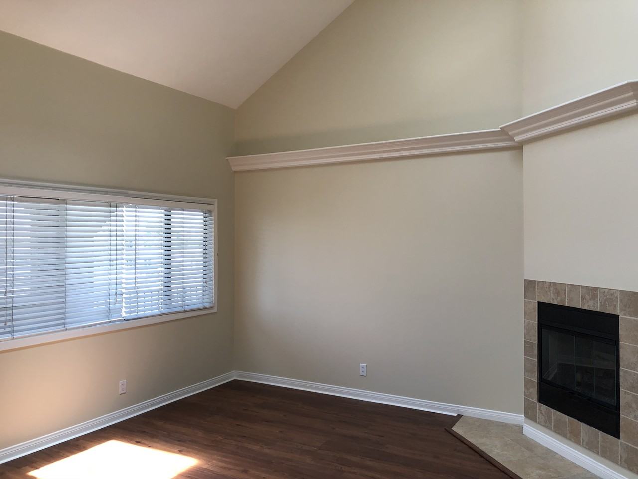 612 Nebraska Ave #303 - Photo 2 of 13