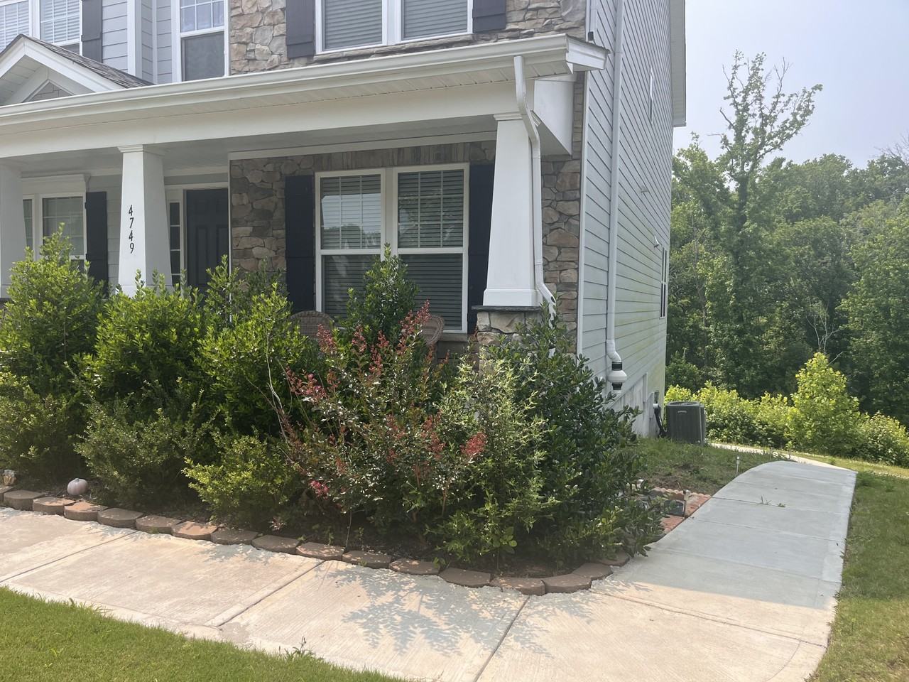 4749 Kingswood Dr #1 - Photo 2 of 13