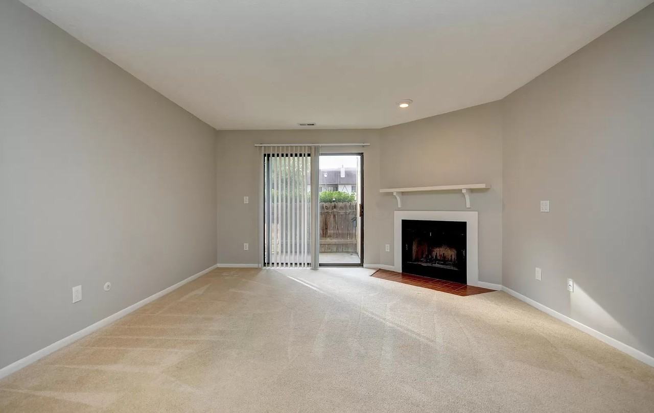 2245 Hedgerow Rd #2245D - Photo 6 of 12
