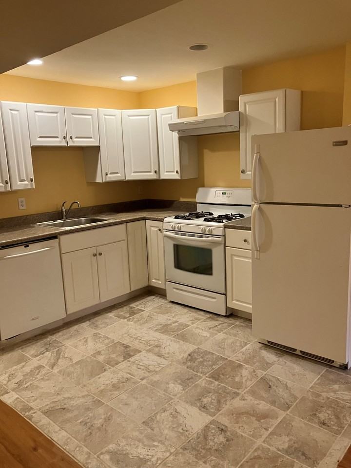 944 S Country Rd #BS - Photo 3 of 6