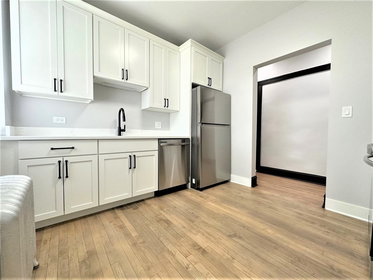 1400 W Summerdale Ave #1400-3E - Photo 7 of 20