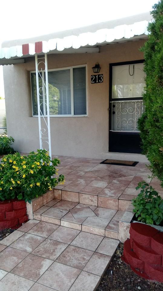 213 Alameda Rd Nw #NA - Photo 2 of 16