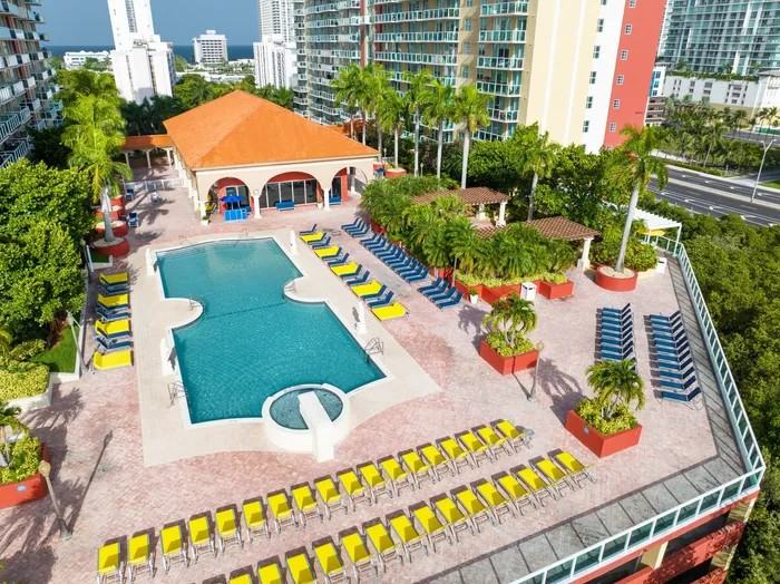 16900 North Bay Road - Photo 3 of 42